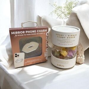 Gift Set Bonblissity Bath Scrub Cubes And Kiss Mirror Phone Charm Set Brand New